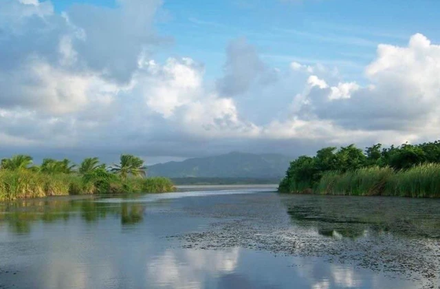 Laguna Redonda Miches